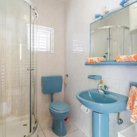 Stunning In With House Sea View Pisak